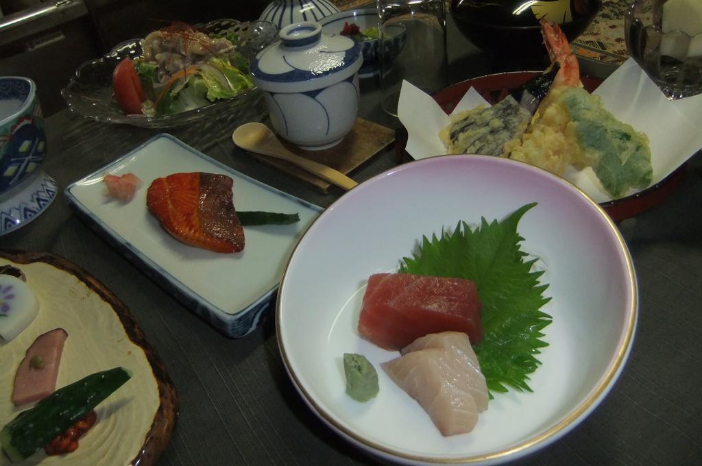 Omiya Ryokan Хаконе Екстериор снимка