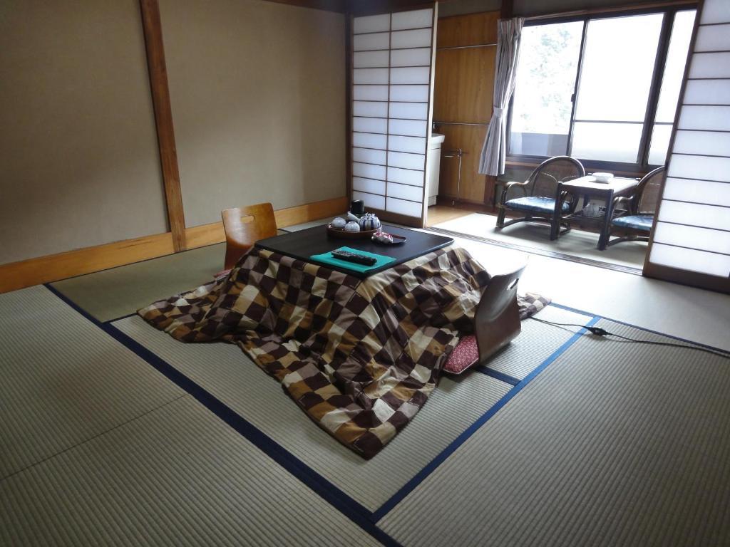 Omiya Ryokan Hotel Хаконе Стая снимка